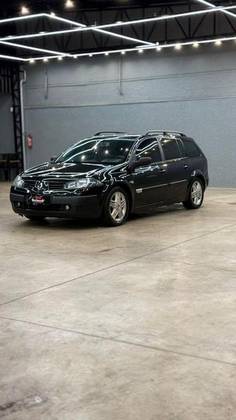 RENAULT MEGANE 1.6 DYNAMIQUE GRAND TOUR 16V FLEX 4P MANUAL RENAULT MEGANE 1.6 DYNAMIQUE GRAND TOUR 16V FLEX 4P MANUAL